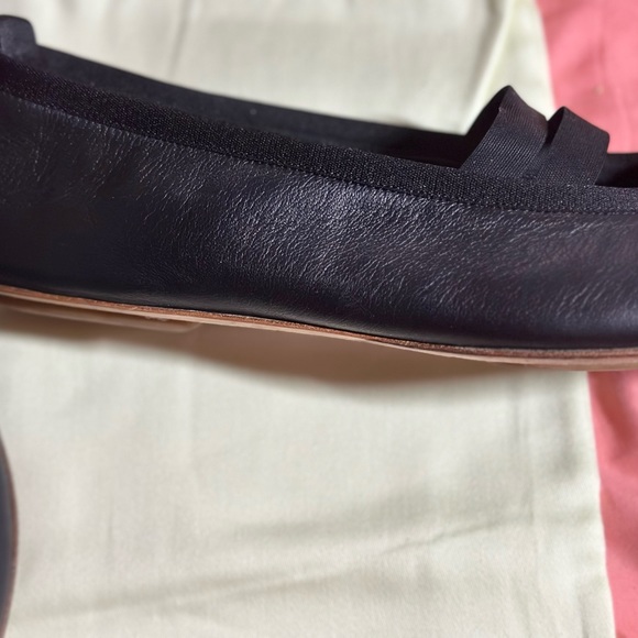 Authentic Burberry ballerina flats gently used. - Picture 6 of 12